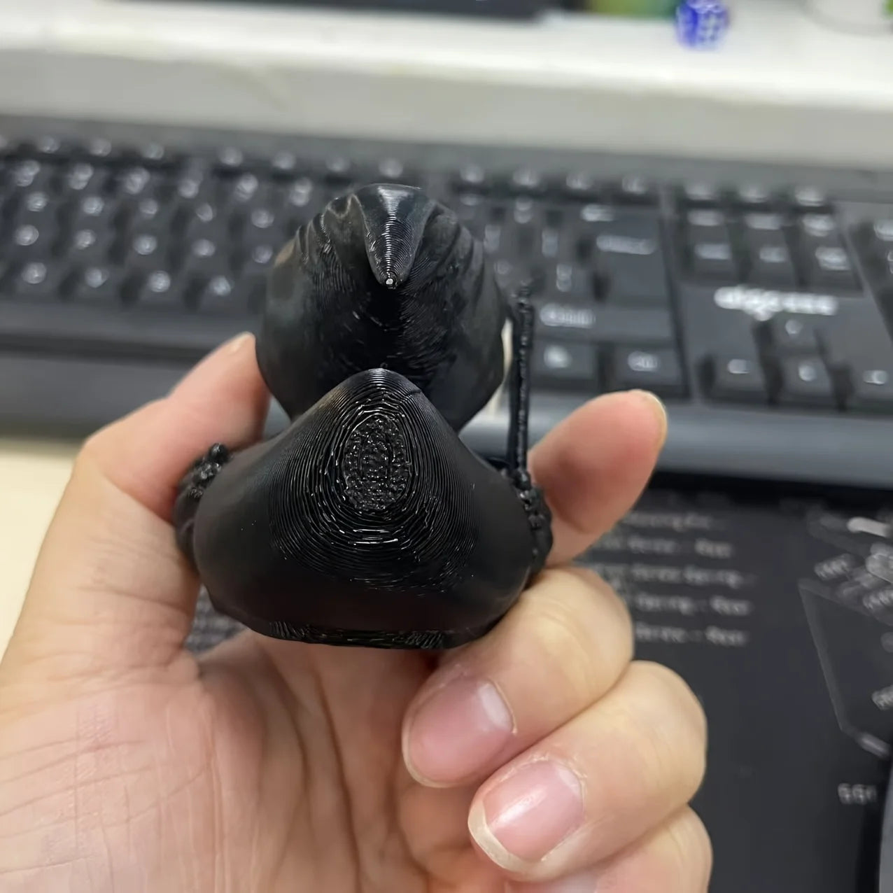Figurine Canard Faucheuse Noire et Blanche avec Faux – Image 5