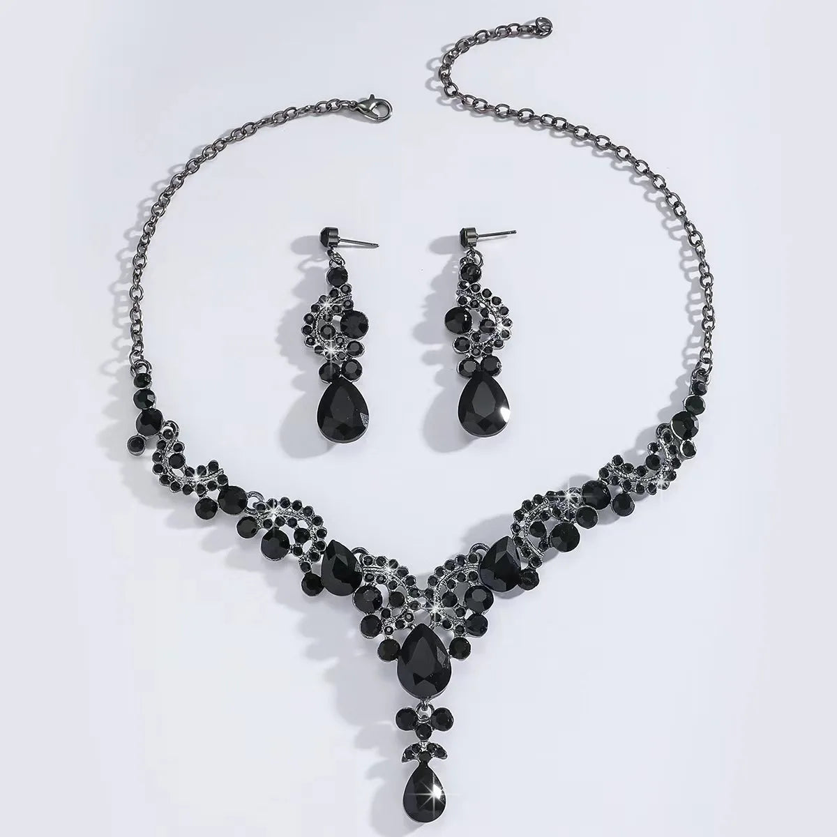 Parure Noire Couronne, Collier et Boucles Goutte – Image 11