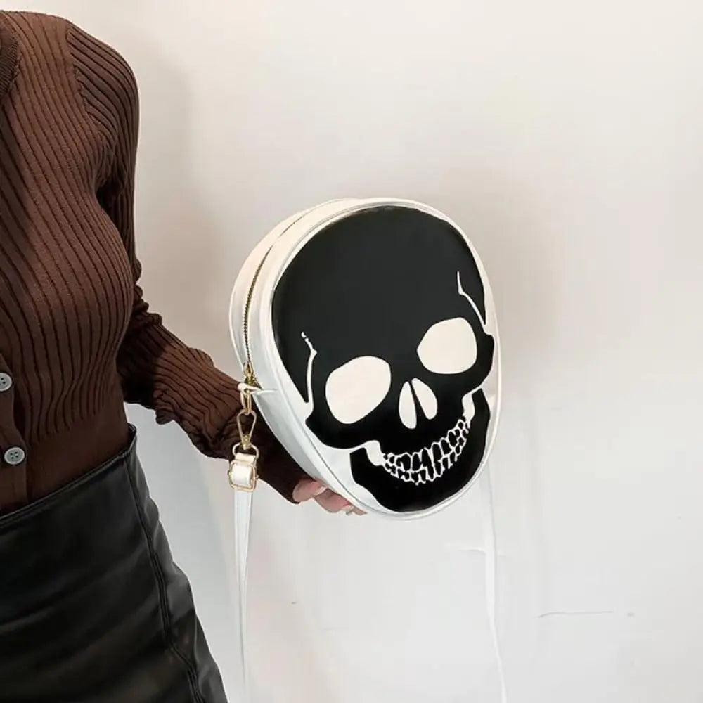 Sac à Bandoulière Rond Tête de Mort Noir et Blanc – Image 4