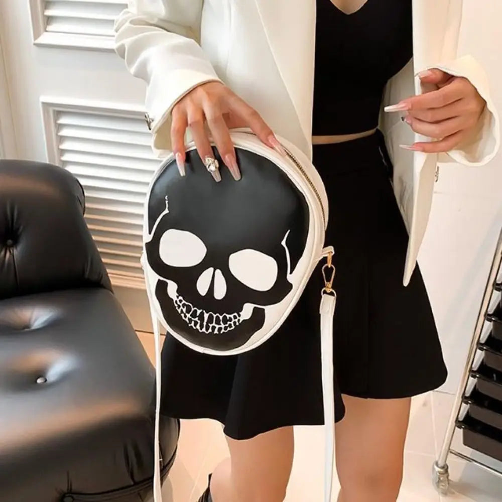 Sac à Bandoulière Rond Tête de Mort Noir et Blanc – Image 6