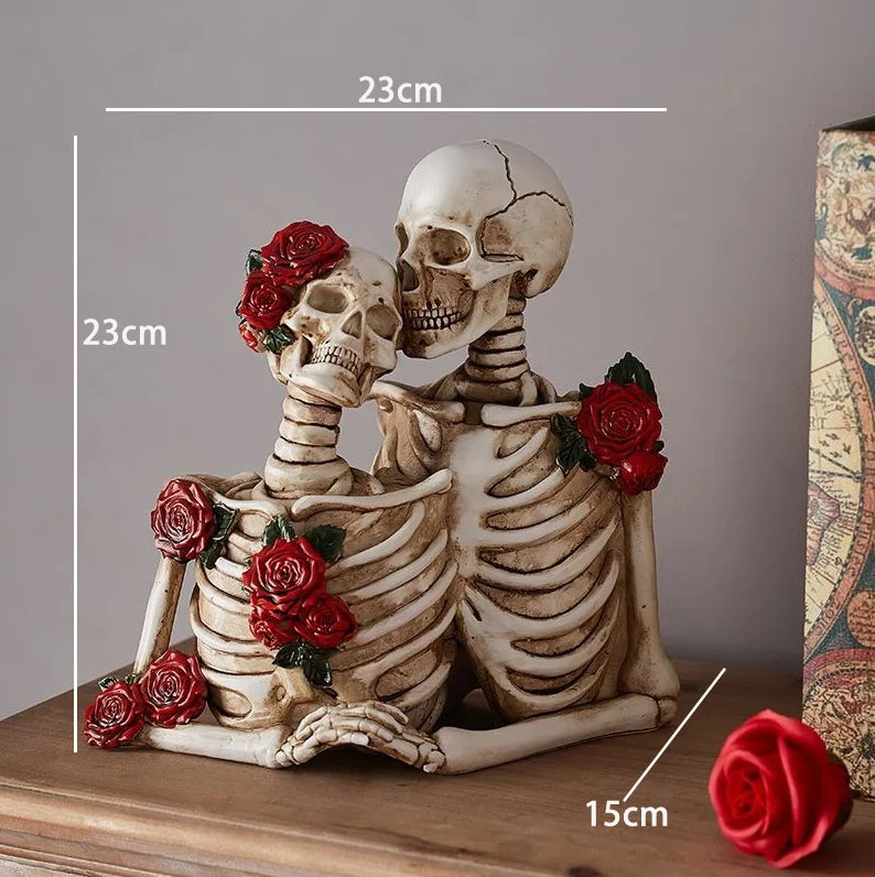Statuette de Squelettes Amoureux Ornée de Roses Rouges – Image 10