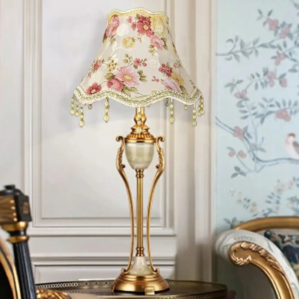 Lampe de Table Vintage en Onyx à Abat-jour Floral Perlés – Image 6