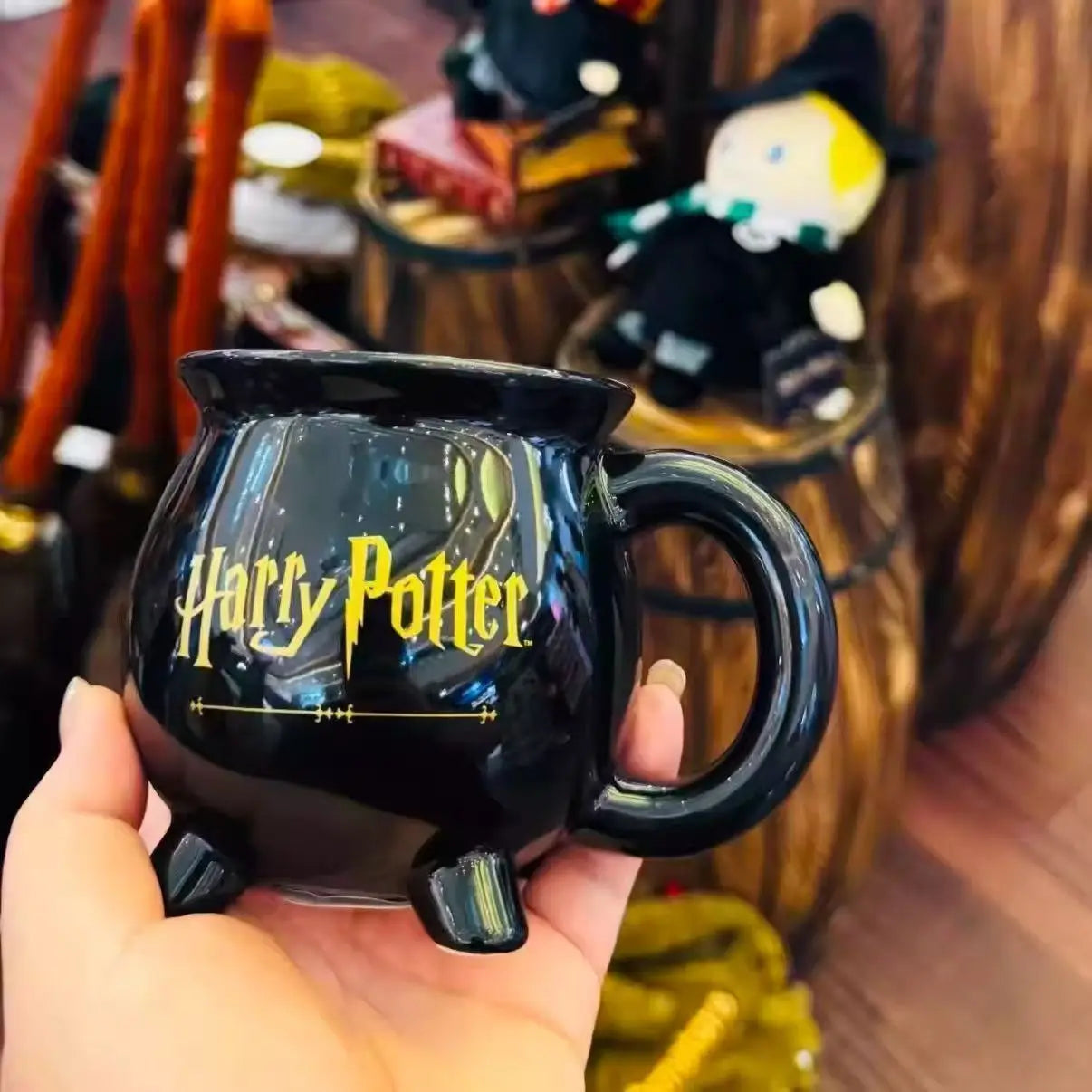 Tasse Chaudron Harry Potter Noire et Dorée – Image 5