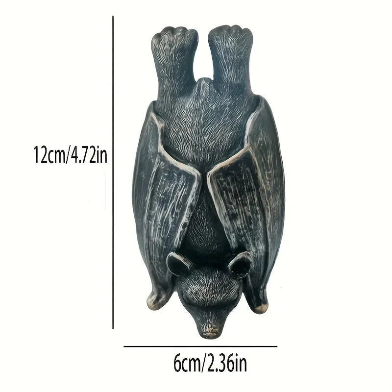 Figurine Chauve-Souris Suspendue Gothique en Résine – Image 2