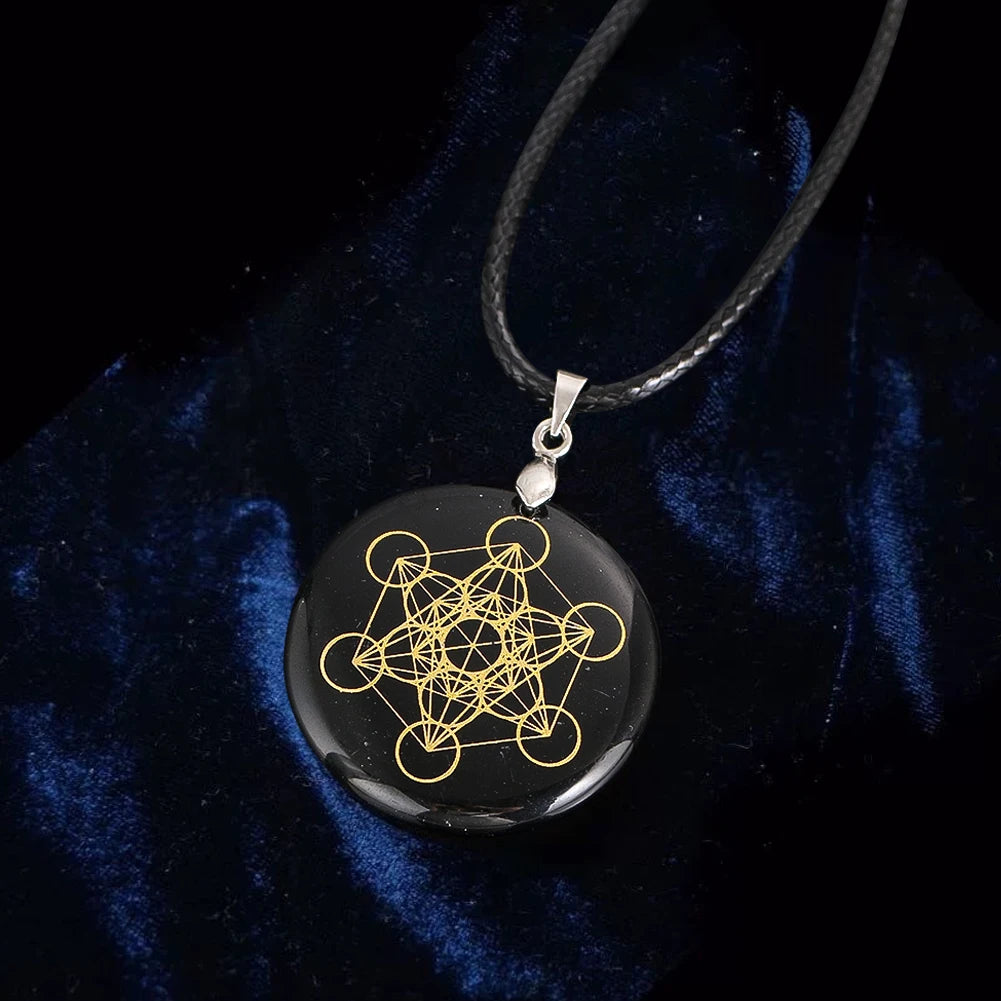 Collier en Pierre Noire avec Cube de Métatron Or – Image 2