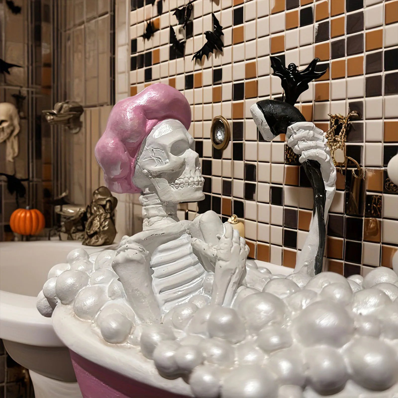 Figurine de Squelette Humoristique dans sa Baignoire Rose – Image 5