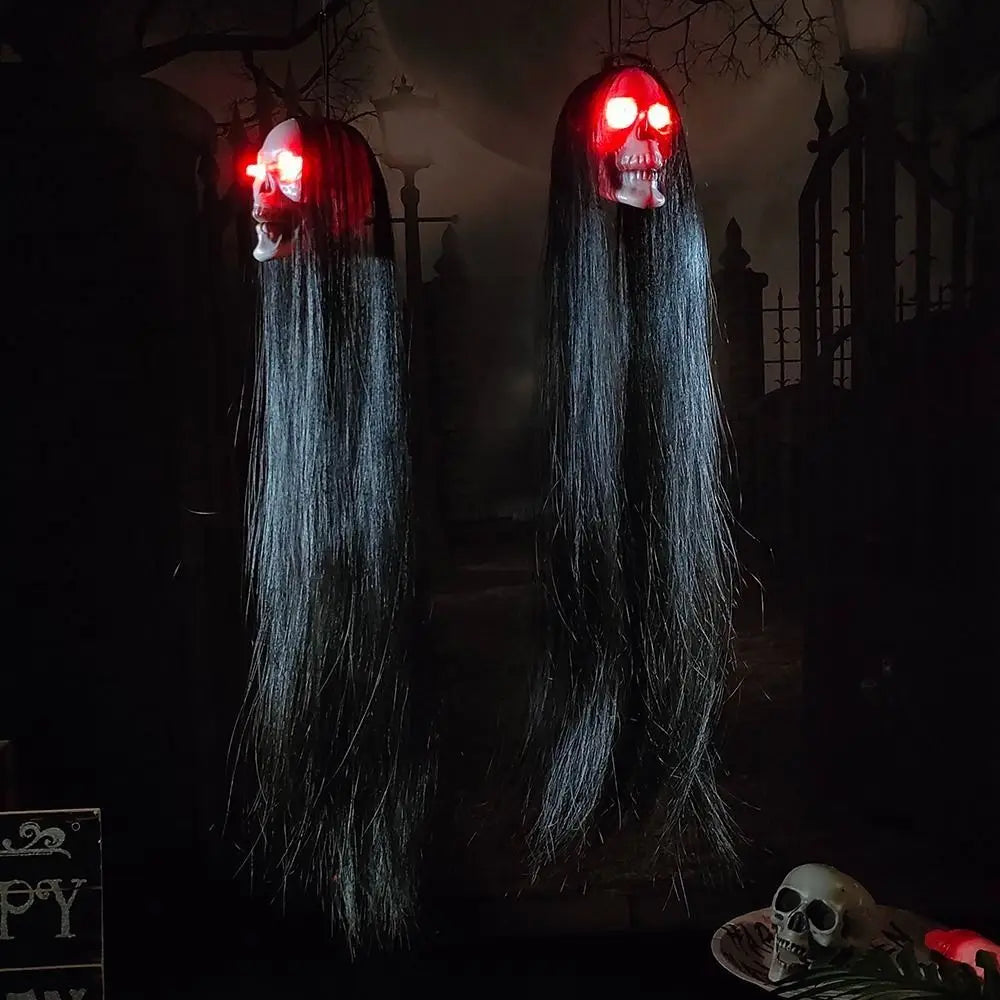 Tête de Mort d'Halloween à Yeux Rouges et Cheveux Noirs – Image 3