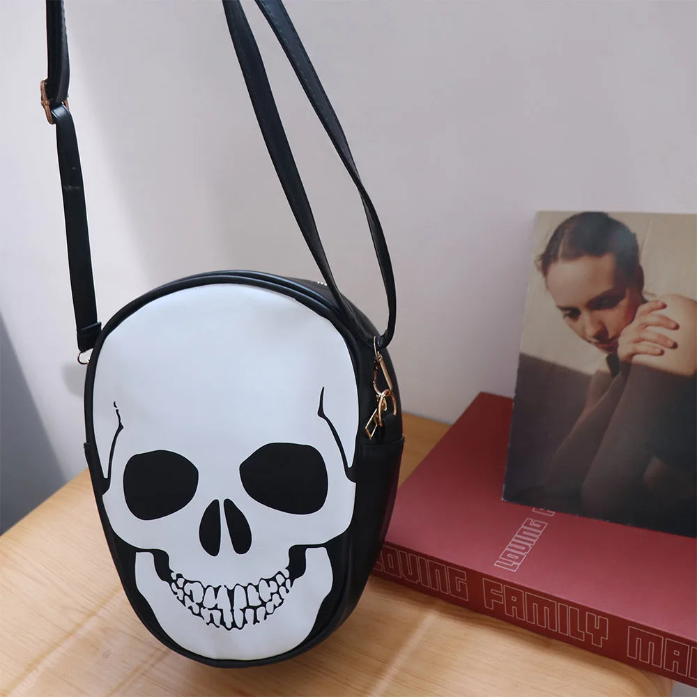 Sac à Bandoulière Rond Tête de Mort Noir et Blanc – Image 5