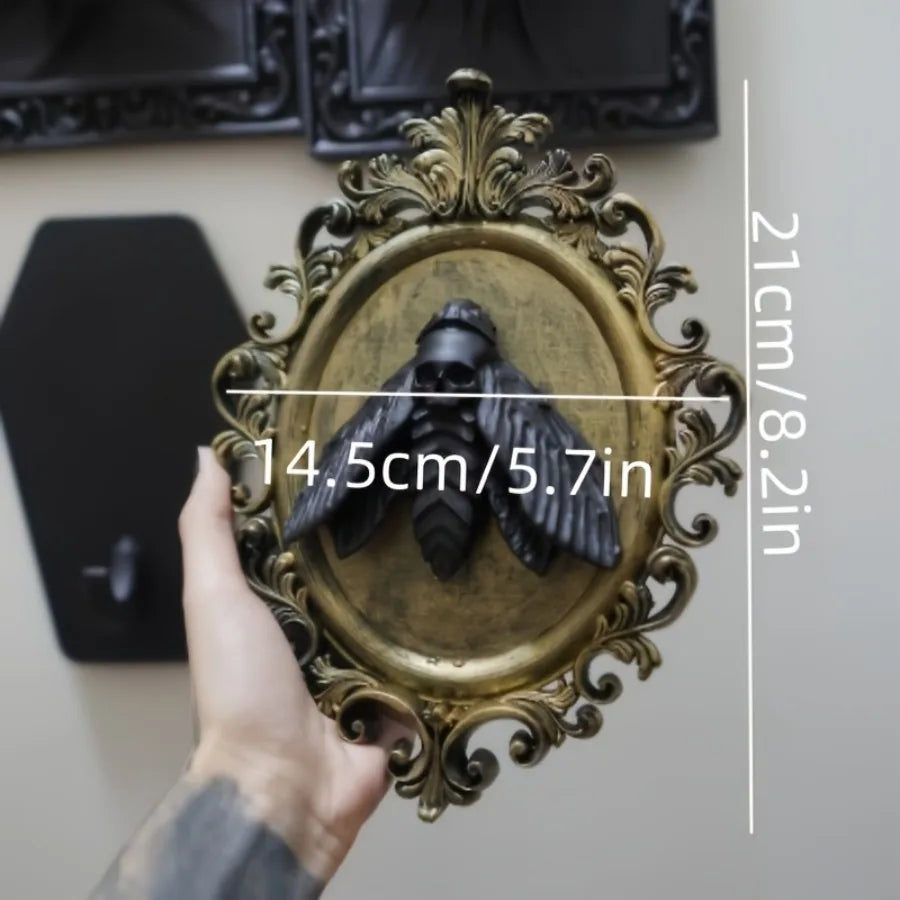 Décoration Murale de Chauve-Souris Noire en Cadre Doré Ancien – Image 6