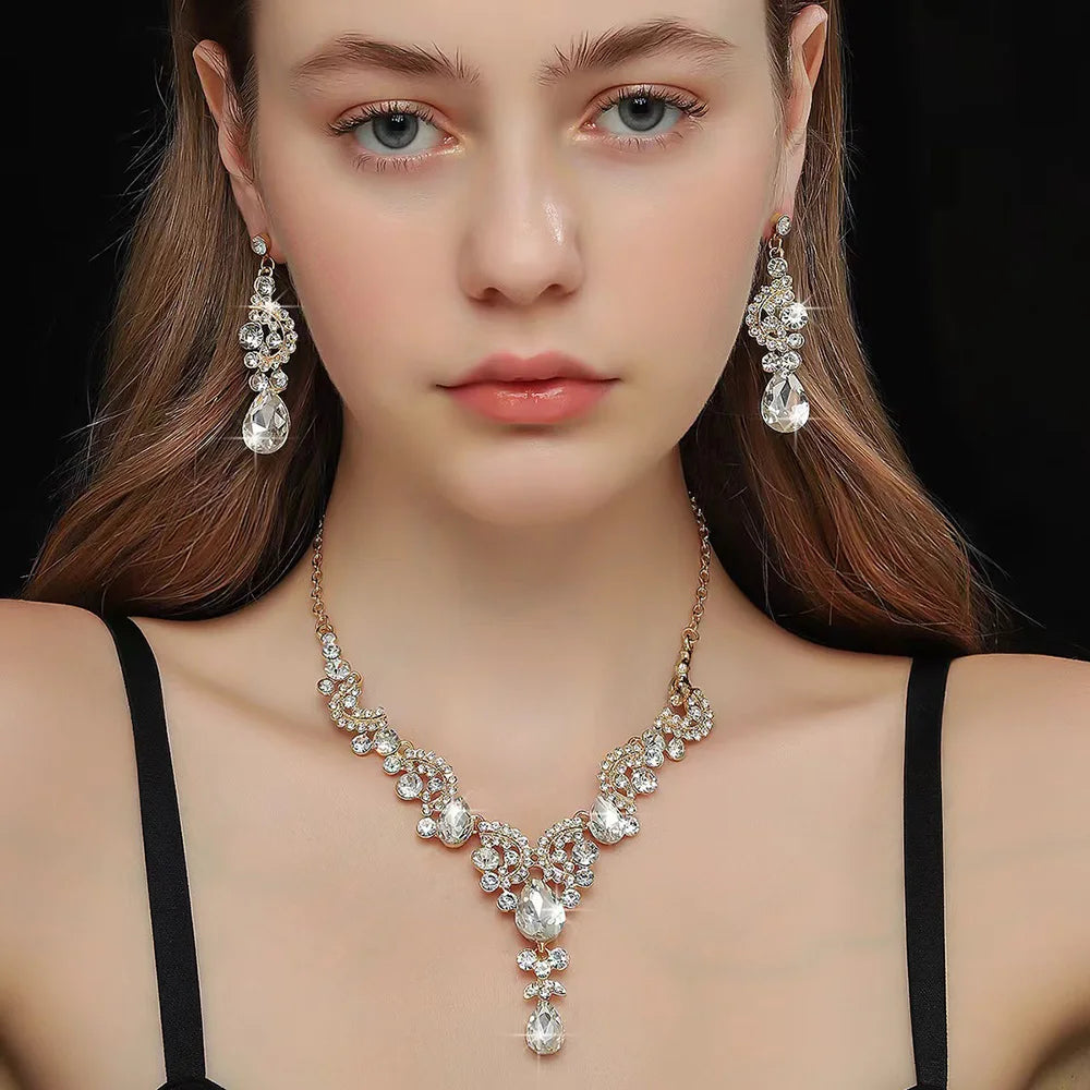 Parure Noire Couronne, Collier et Boucles Goutte – Image 5